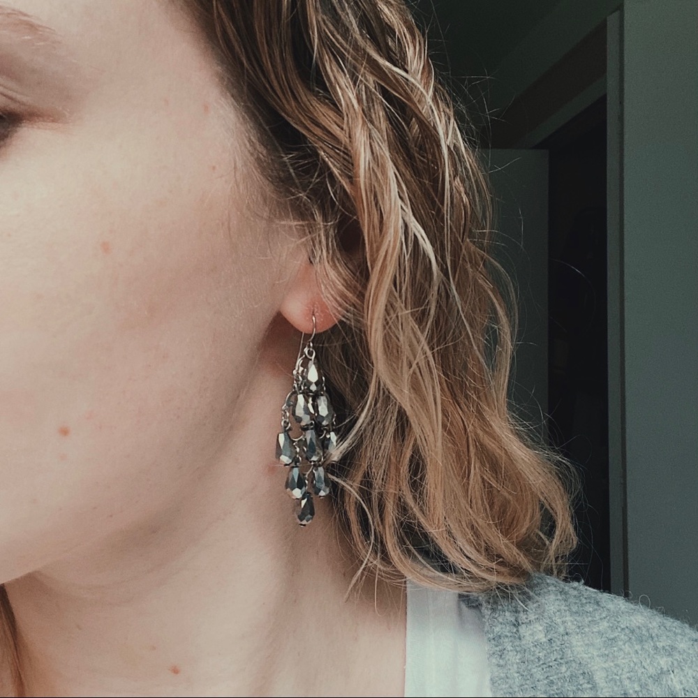 🆕 Charcoal Gray Chandelier Earrings